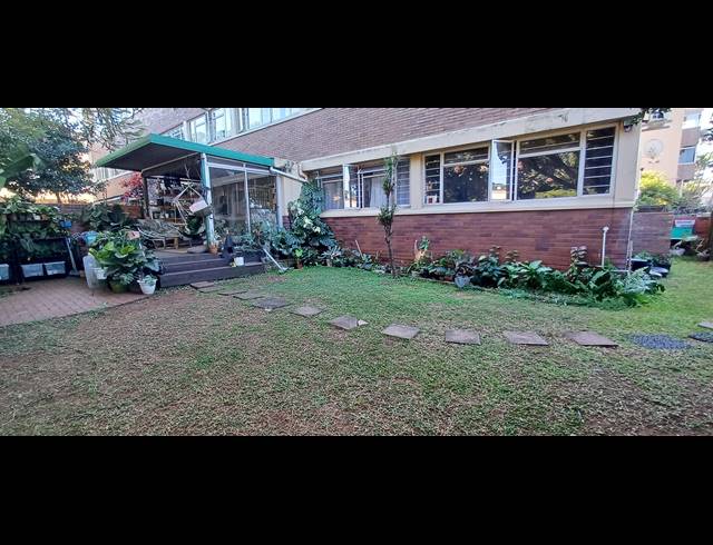 3 BEDROOM APARTMENT FOR SALE IN GLENWOOD
